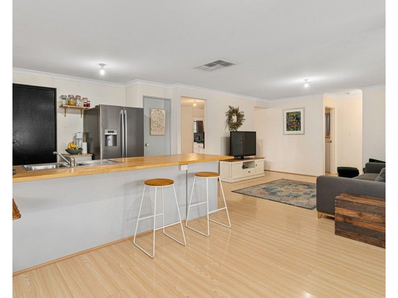 25 La Estrada Way, Port Kennedy WA 6172