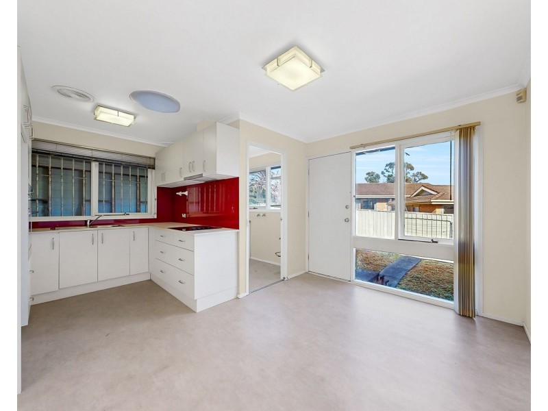 18 Tremlow Crescent, Ambarvale NSW 2560