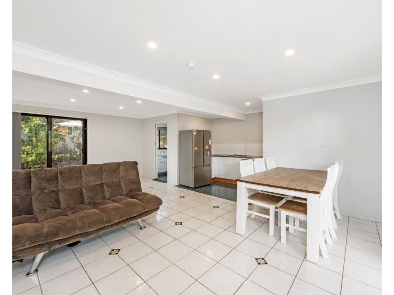 7 Tarwarri Road,, Summerland Point NSW 2259