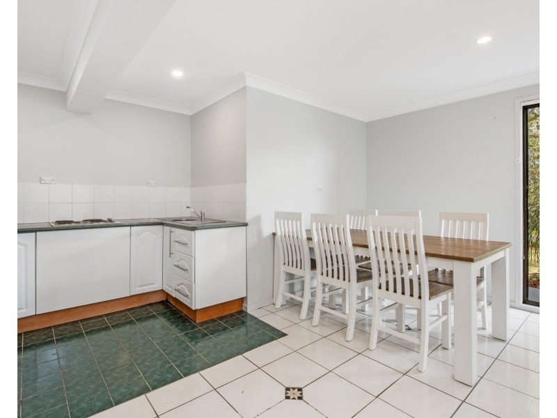 7 Tarwarri Road,, Summerland Point NSW 2259