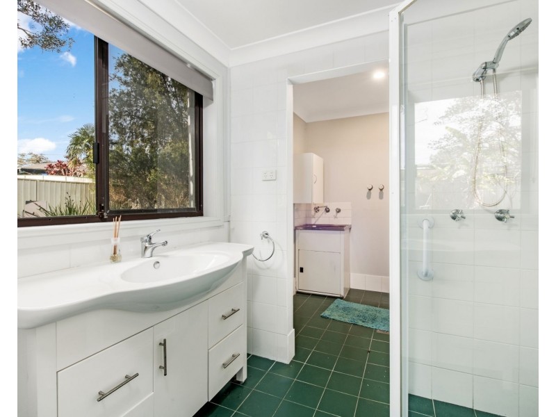 7 Tarwarri Road,, Summerland Point NSW 2259