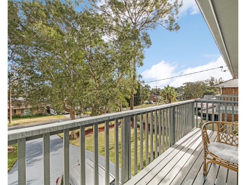 7 Tarwarri Road,, Summerland Point NSW 2259