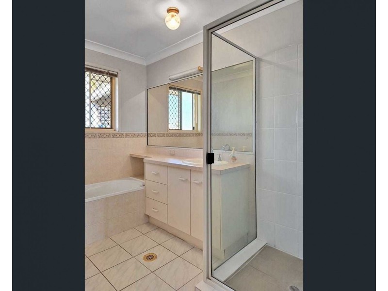 1 Cocas Drive, Avoca QLD 4670