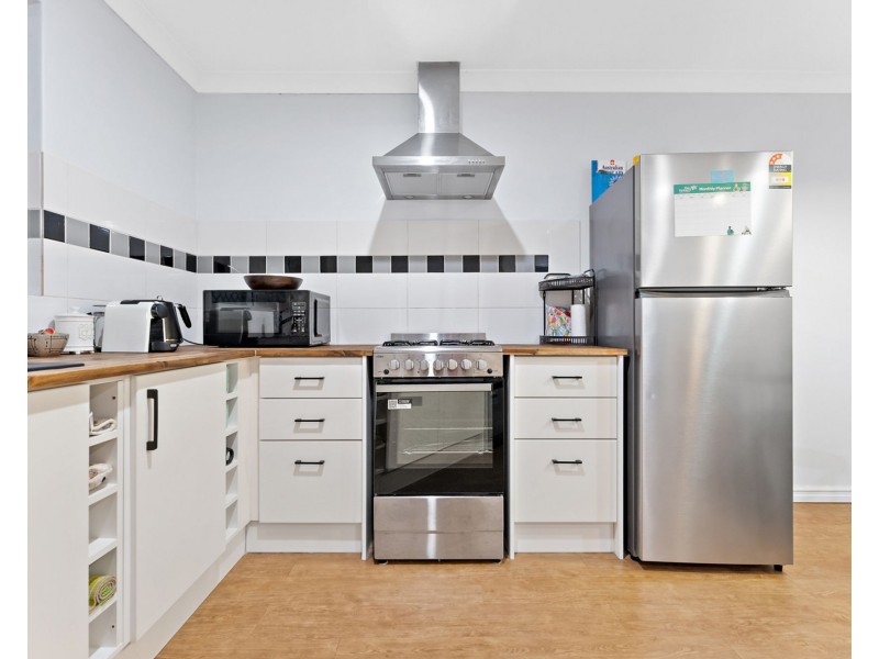 14A Young Street, Gosnells WA 6110