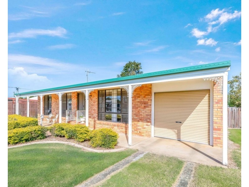 27 Sloane Street, Kalkie QLD 4670