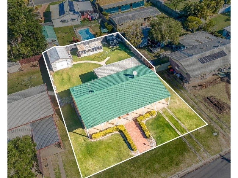 27 Sloane Street, Kalkie QLD 4670