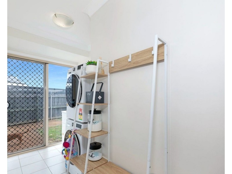 8 Tranquility Pla, Bargara QLD 4670