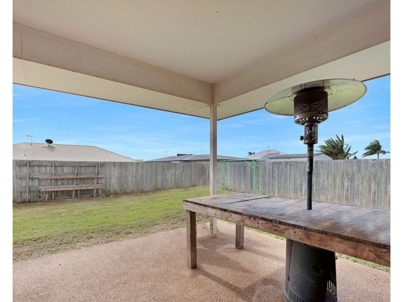 8 Tranquility Pla, Bargara QLD 4670
