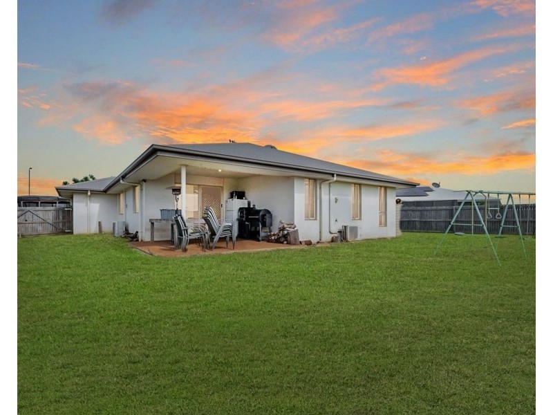 8 Tranquility Pla, Bargara QLD 4670
