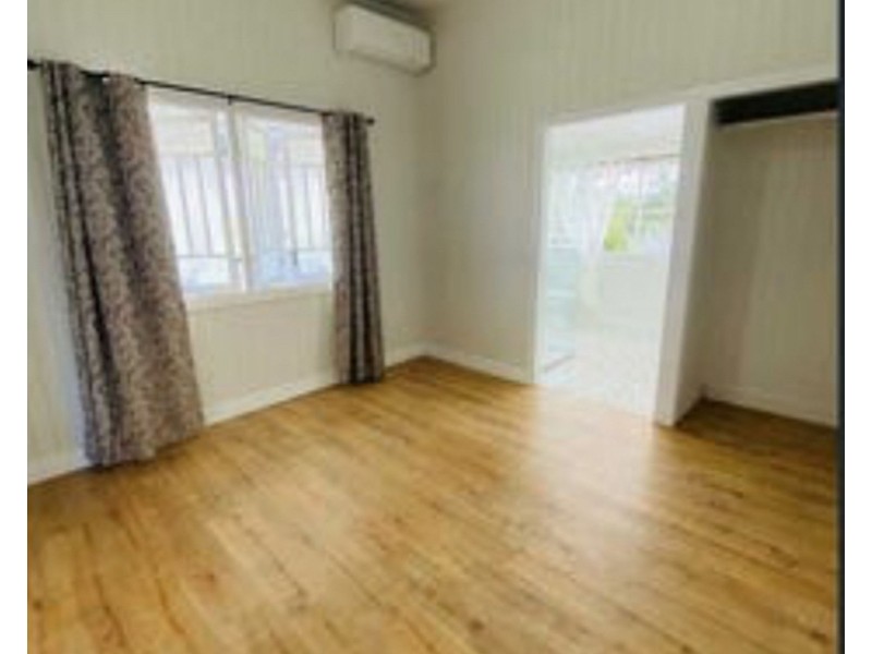 42 Bauer Street, Bargara QLD 4670