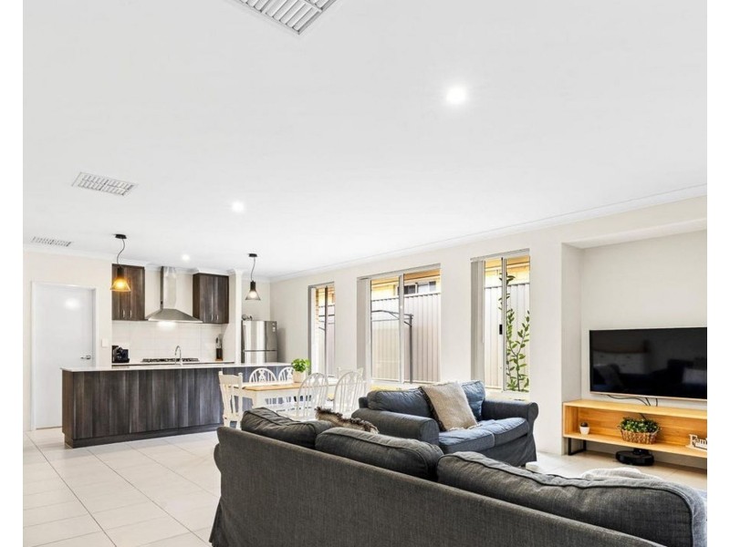 18 Bisque Street, Eglinton WA 6034