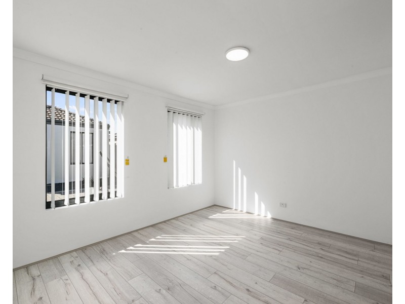 2/60 Russell Street, East Cannington WA 6107