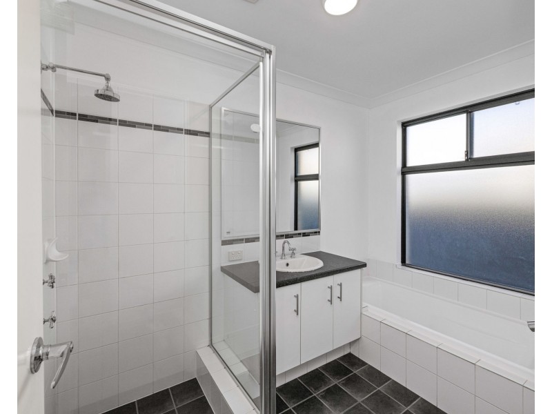 2/60 Russell Street, East Cannington WA 6107