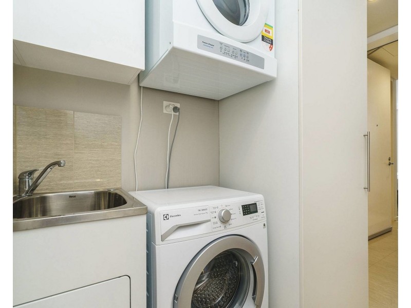 1609B/8 Adelaide Terrace, East Perth WA 6004