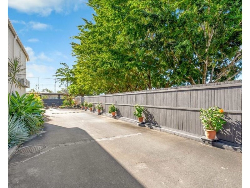 33/87-91 Earl Street, Westcourt QLD 4870