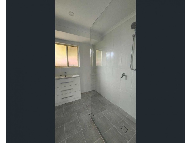 1 Majestic Place, Coral Cove QLD 4670