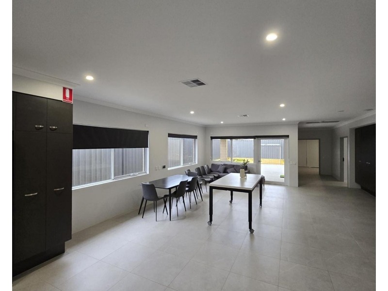 31 Edenvale Drive, Hilbert WA 6112