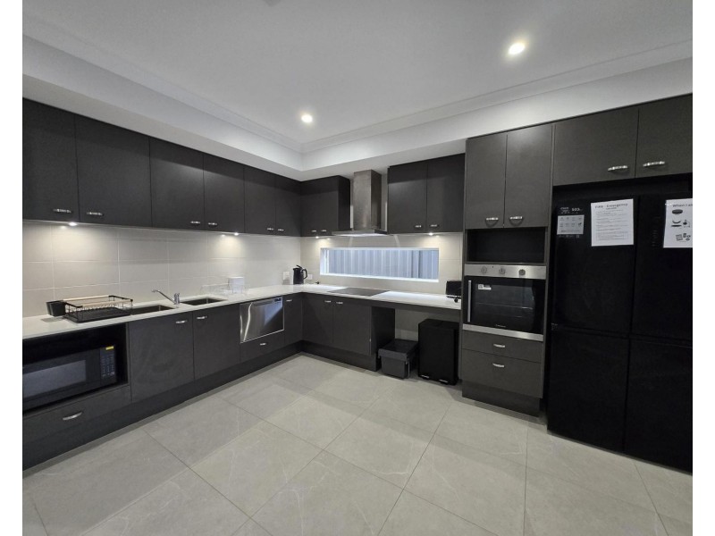 31 Edenvale Drive, Hilbert WA 6112