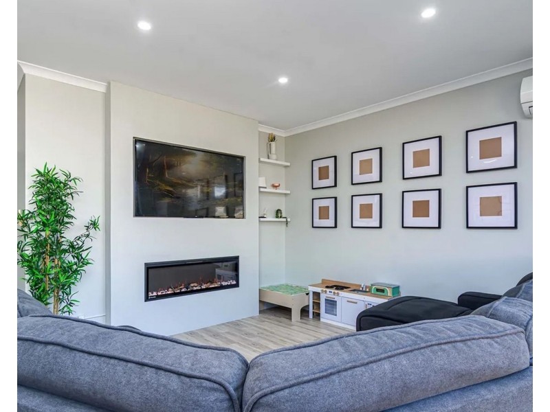 56 Feakle Bend, Ridgewood WA 6030