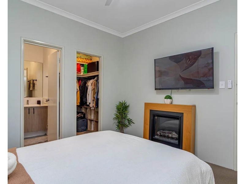 56 Feakle Bend, Ridgewood WA 6030