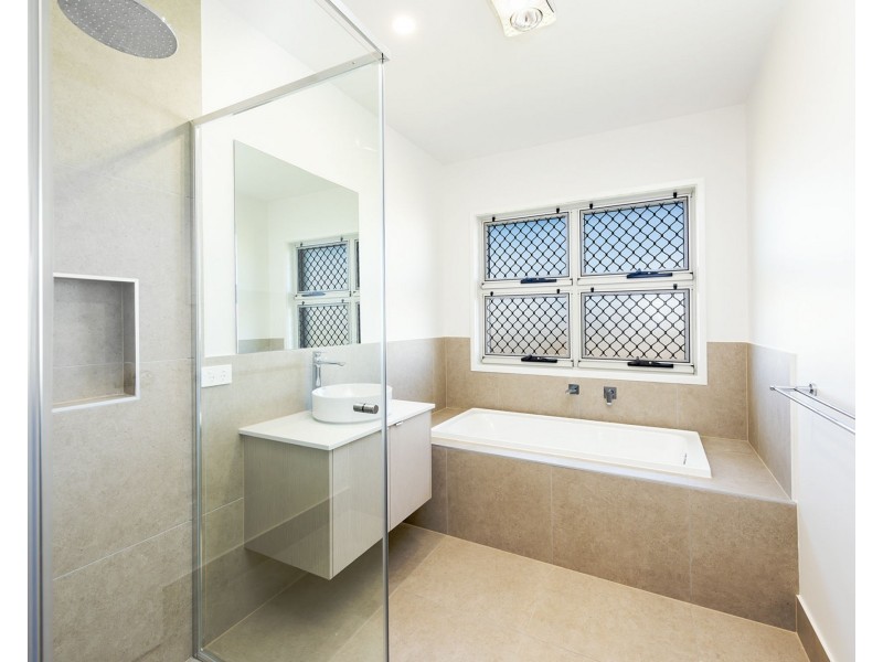 6 Oregano Place, Bargara QLD 4670