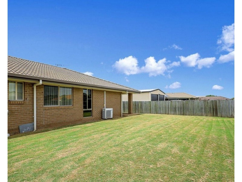 9 Fixter Avenue, Kalkie QLD 4670