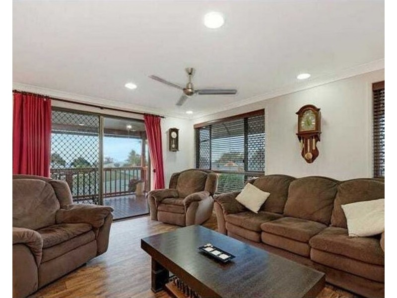 13 Nielson Avenue, Burnett Heads QLD 4670