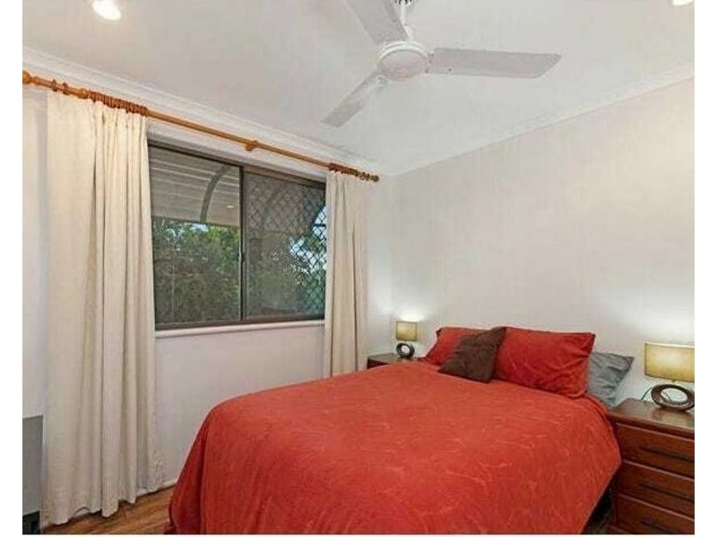 13 Nielson Avenue, Burnett Heads QLD 4670