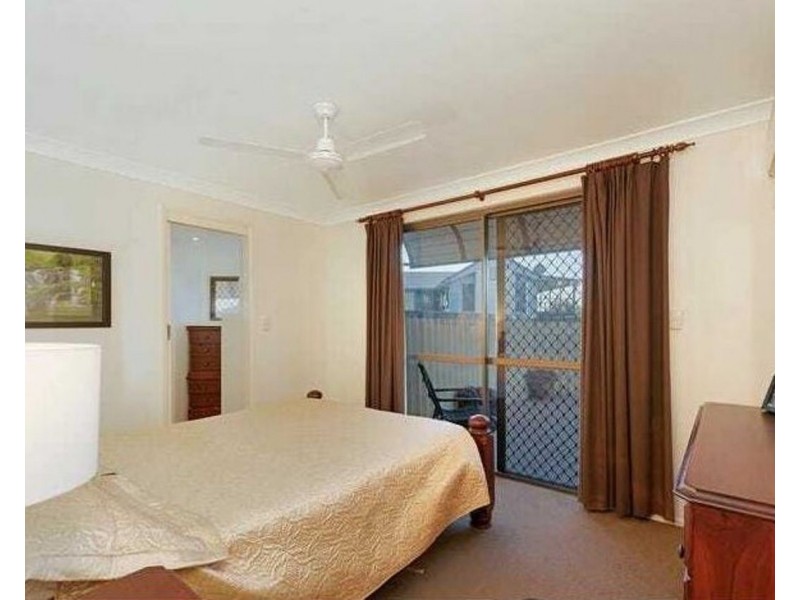 13 Nielson Avenue, Burnett Heads QLD 4670