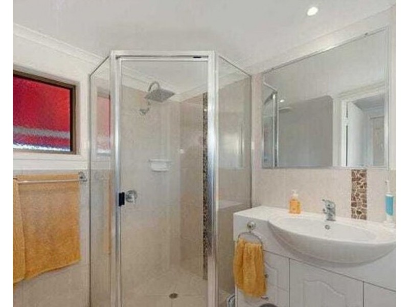 13 Nielson Avenue, Burnett Heads QLD 4670