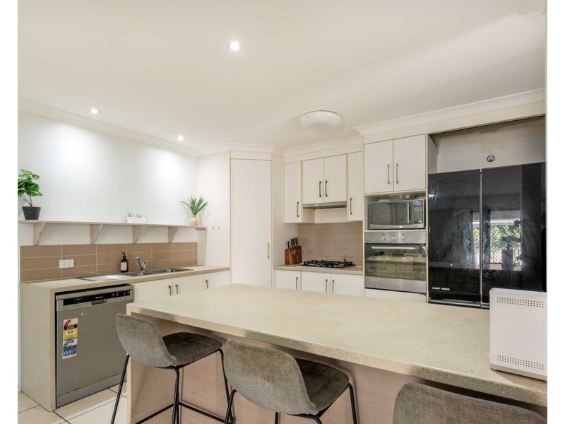 4 Oasis Court, Bundaberg North QLD 4670