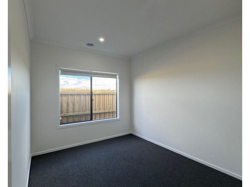 23 Mirage Avenue, Berwick VIC 3806