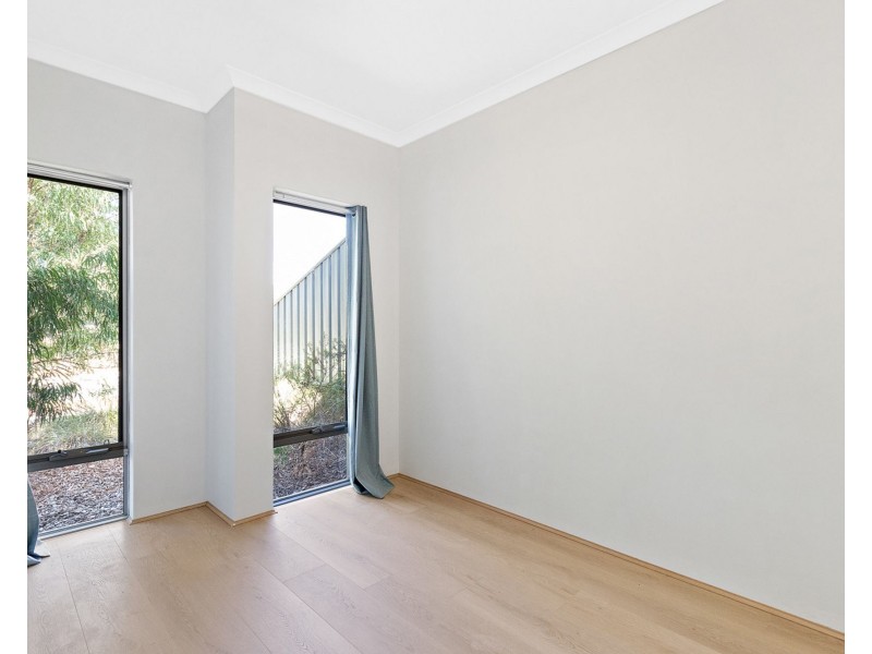 81 Lambeth Circle, Wellard WA 6170