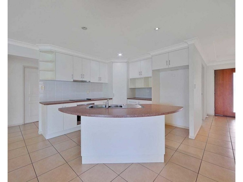 12 Tree Close, Thabeban QLD 4670