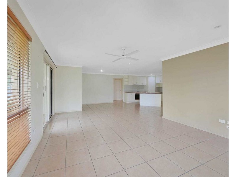 12 Tree Close, Thabeban QLD 4670