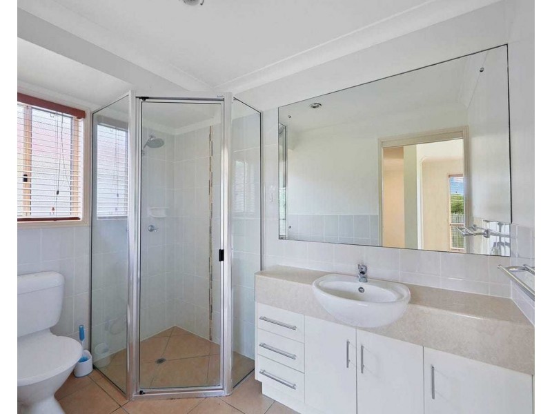 12 Tree Close, Thabeban QLD 4670