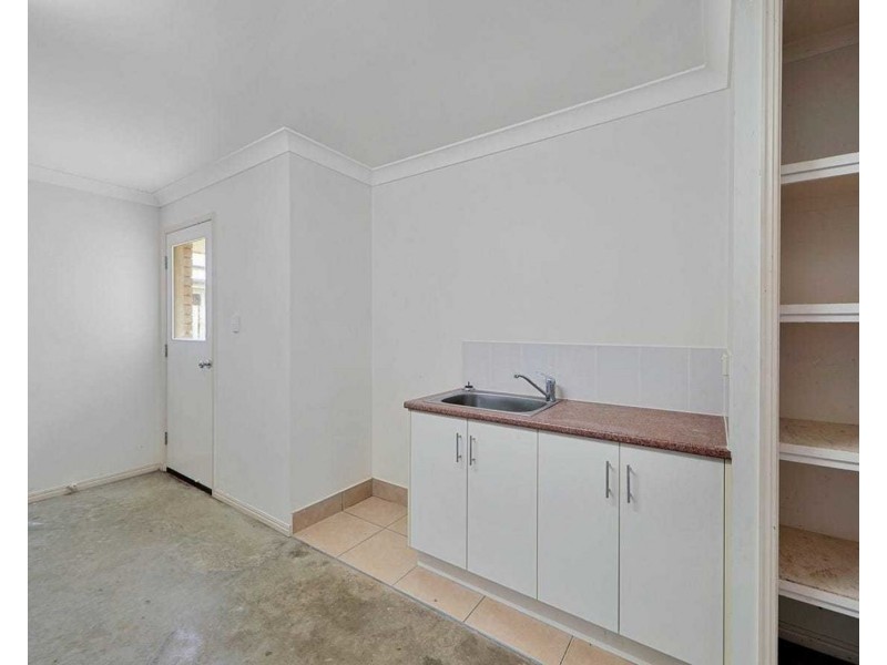 12 Tree Close, Thabeban QLD 4670