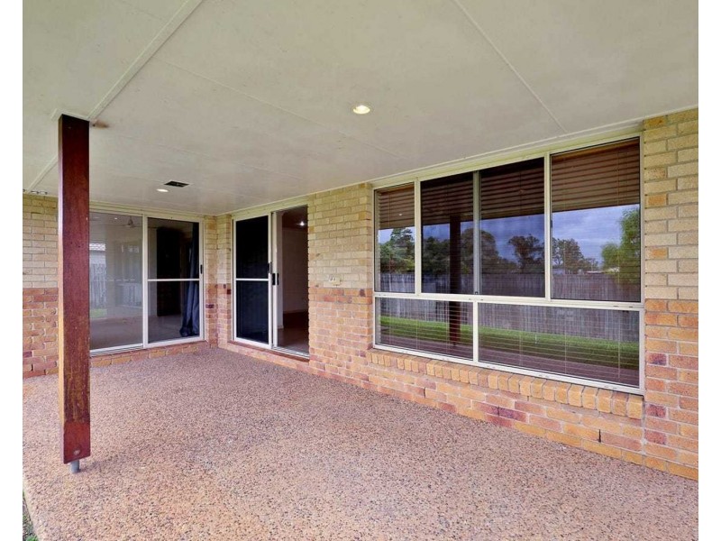 12 Tree Close, Thabeban QLD 4670