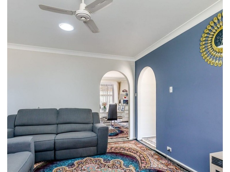 121 Alrone Road, Beechboro WA 6063