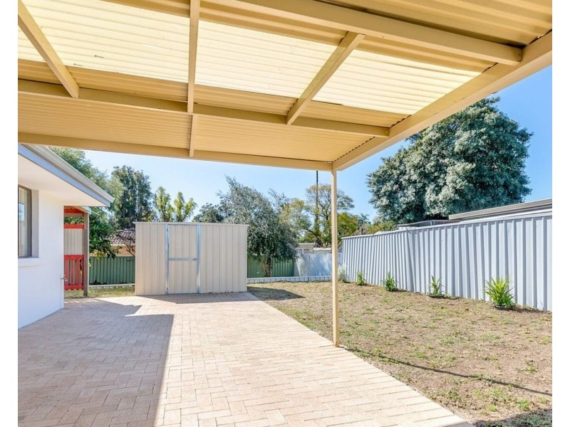 121 Alrone Road, Beechboro WA 6063