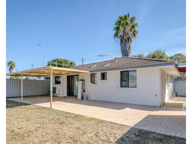 121 Alrone Road, Beechboro WA 6063