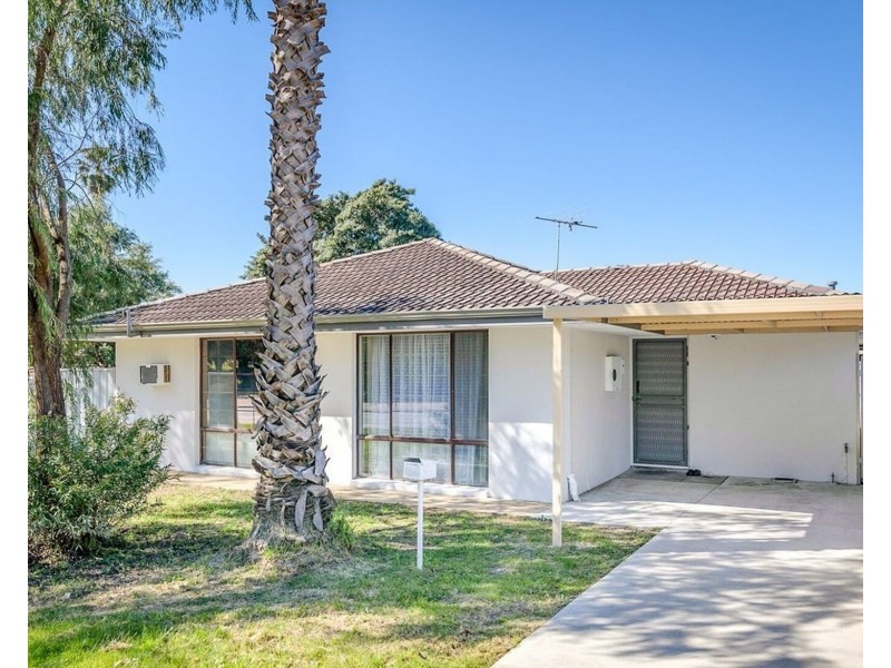 121 Alrone Road, Beechboro WA 6063