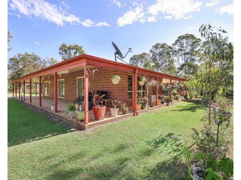 35 Evergreen Drive, Branyan QLD 4670