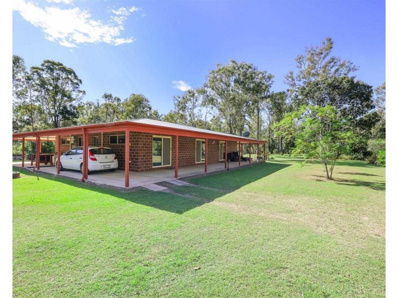 35 Evergreen Drive, Branyan QLD 4670