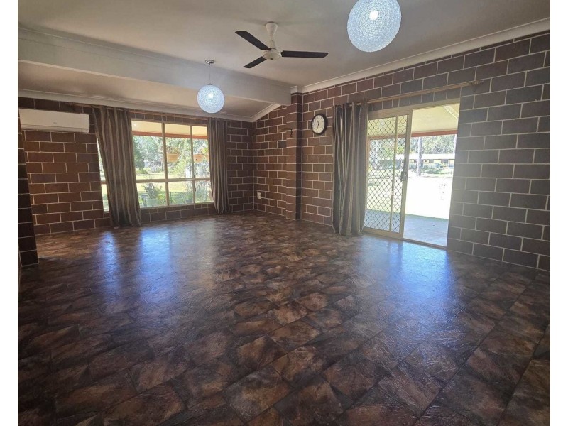 35 Evergreen Drive, Branyan QLD 4670