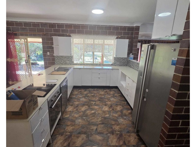 35 Evergreen Drive, Branyan QLD 4670