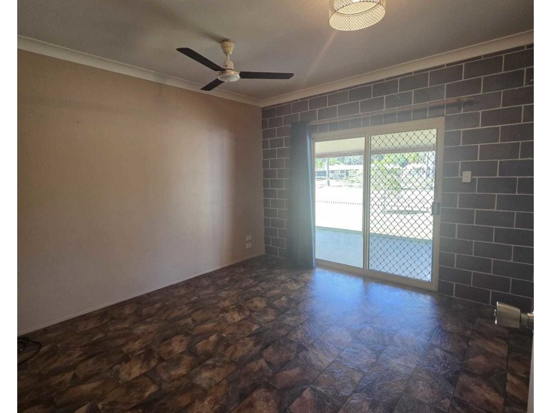 35 Evergreen Drive, Branyan QLD 4670