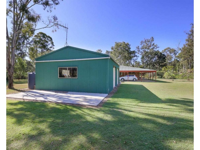35 Evergreen Drive, Branyan QLD 4670