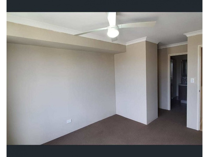 27 Cochrane Loop, Aveley WA 6069