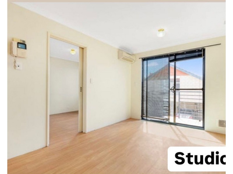 156a Lakeside Drive, Joondalup WA 6027
